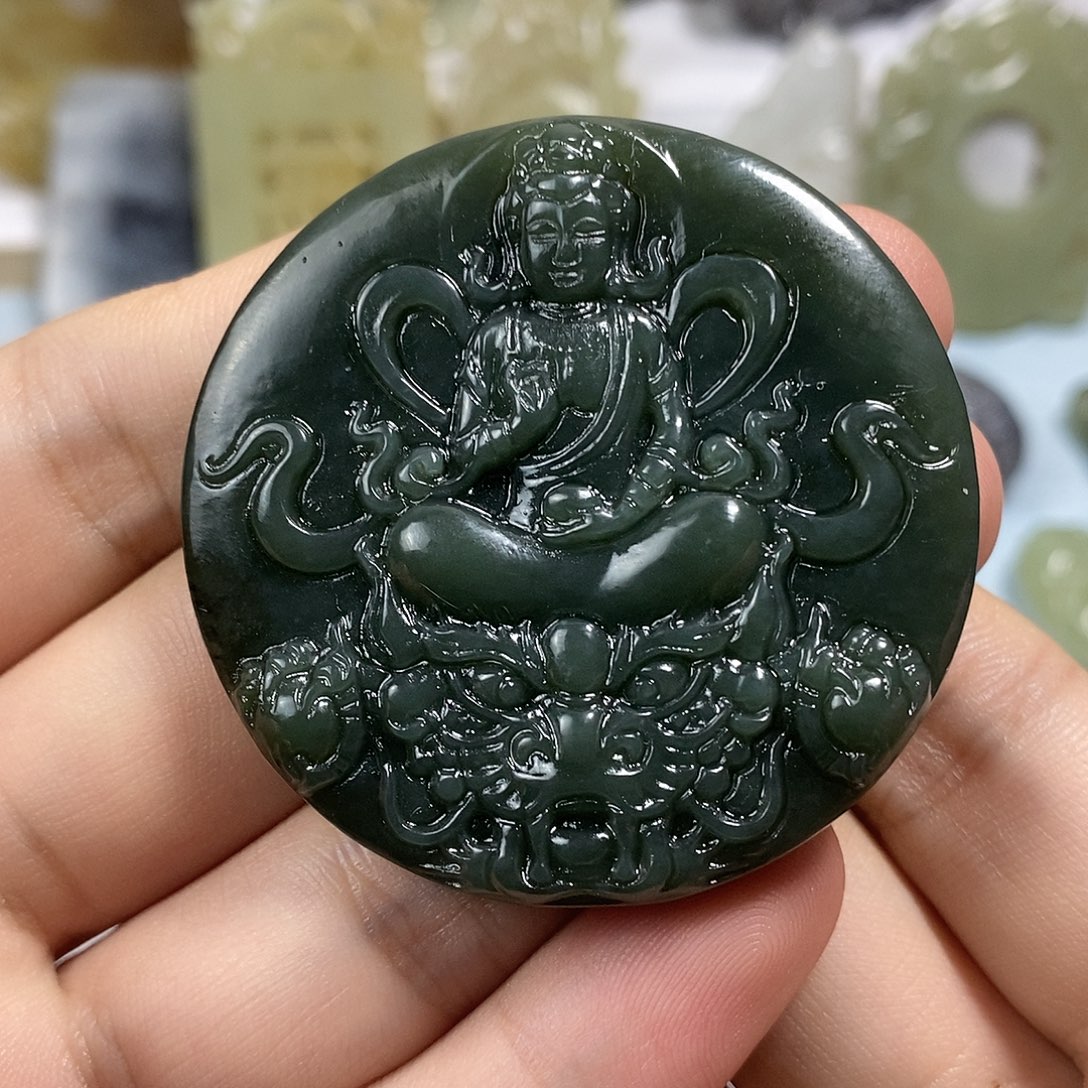 和田玉未镶嵌挂件