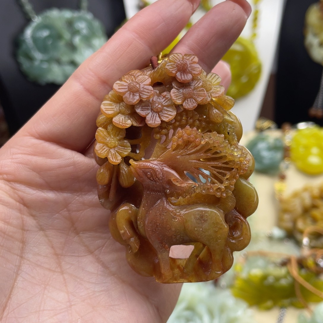 未镶嵌蛇纹石玉颈饰