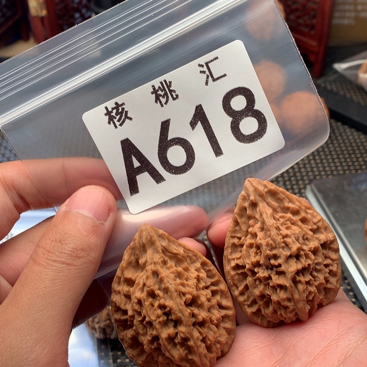 吊坠文玩核桃鸭嘴兽