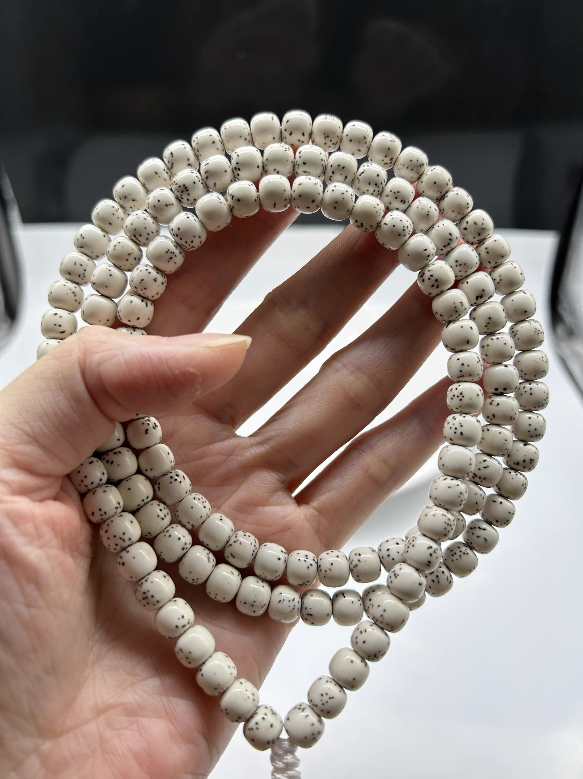 收藏毕业级海南原生态白8X7老型无月散星稀星稀星佛珠108