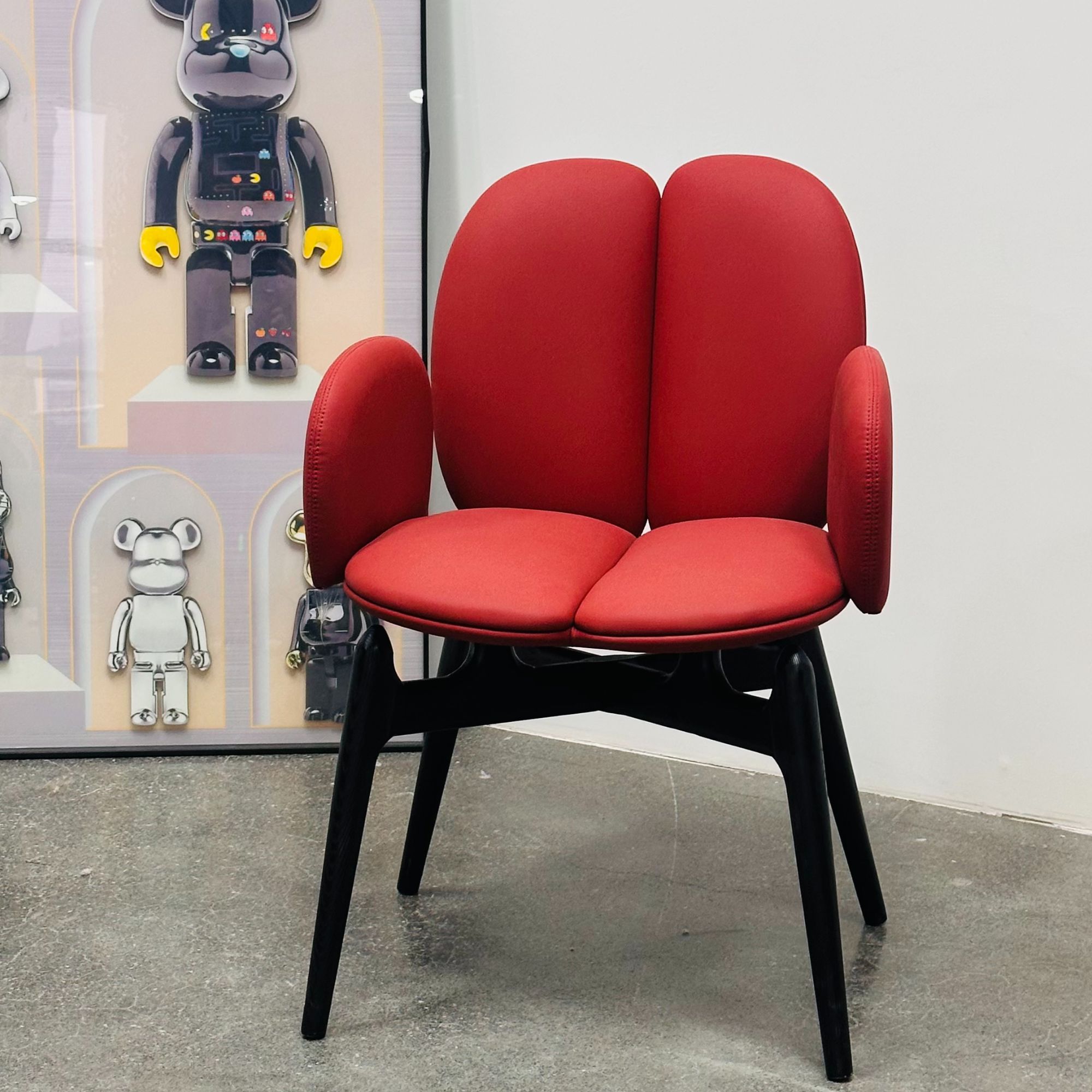 国外设计师创意餐椅意式轻奢家用特色网红椅子靠背椅实木大气妆椅