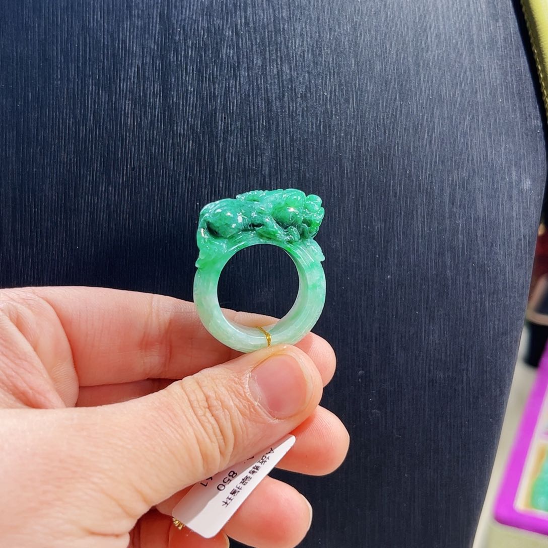 【闪购商品】翡翠戒指未镶嵌天****店 福利