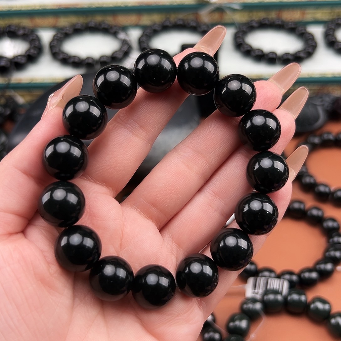 和田玉未镶嵌手串