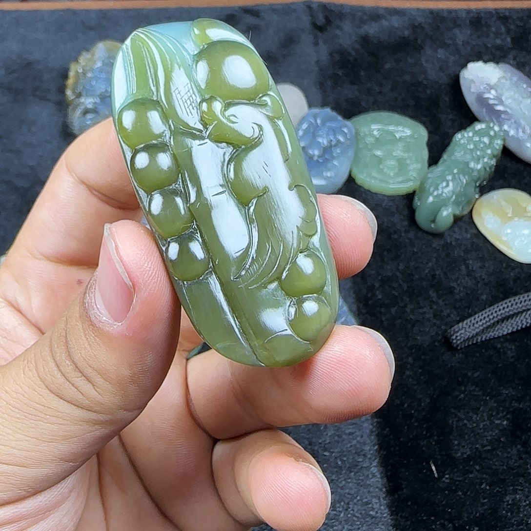 和田玉吊坠(不含链)未镶嵌