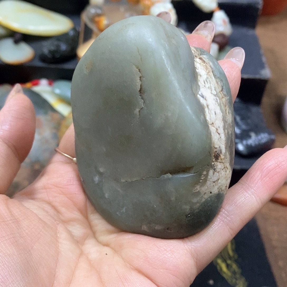 未镶嵌和田玉（子料）把件