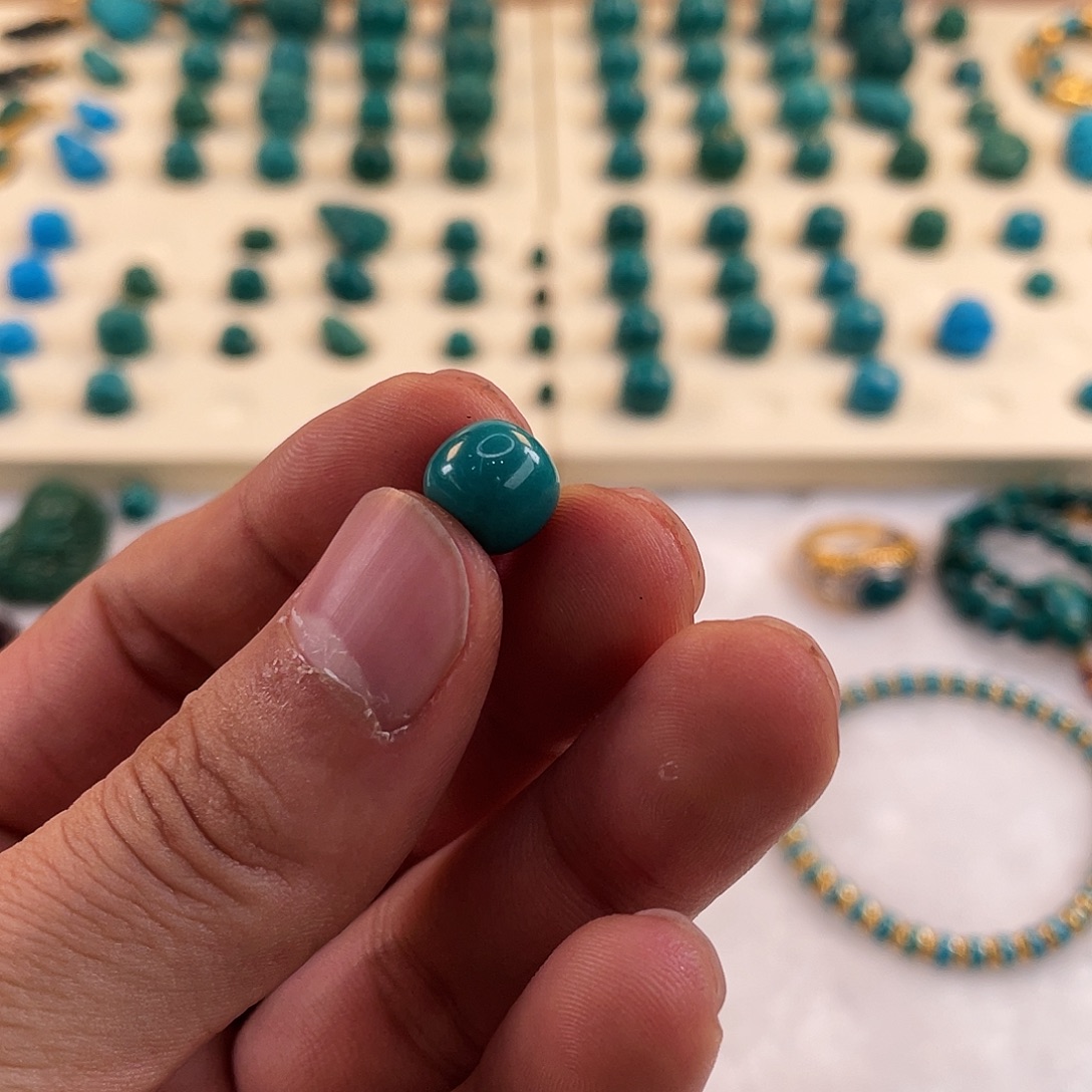 绿松石未镶嵌耳饰