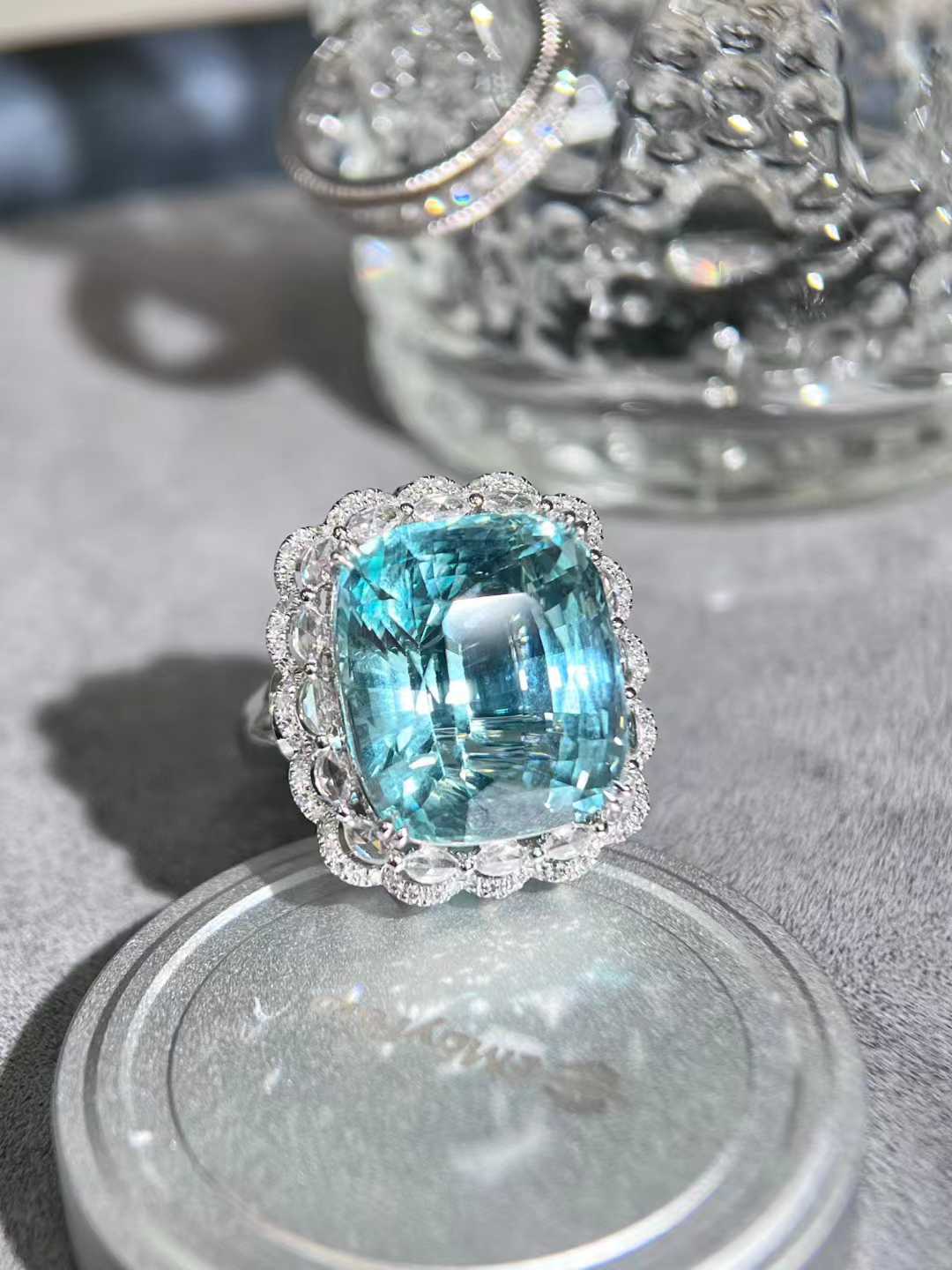 18K天然海蓝宝戒指+吊坠两用款枕形切工主石25.52克拉圣玛利亚蓝