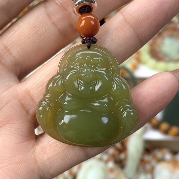 【闪购商品】透闪石质玉颈饰未镶嵌