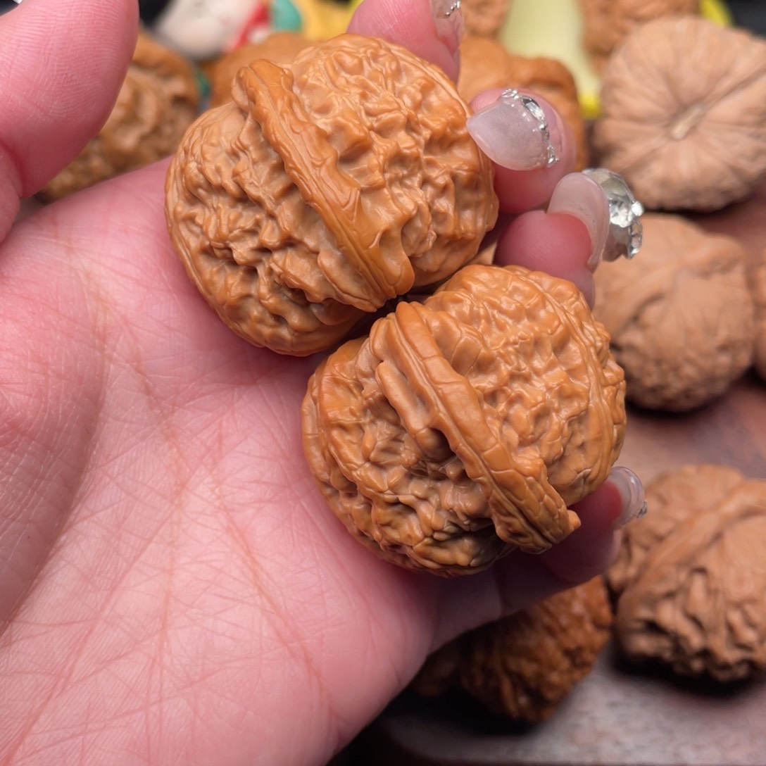 文玩核桃吊坠所***得球白41