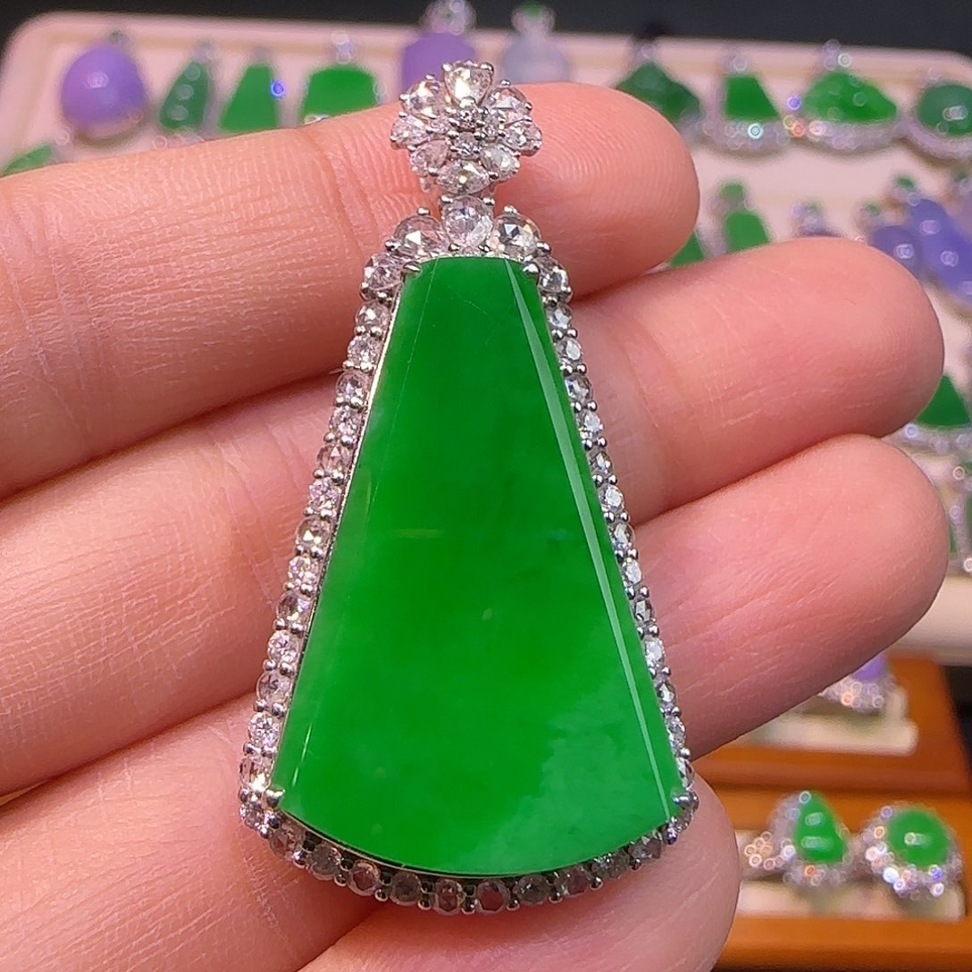 翡翠18K金镶嵌吊坠(不含链)