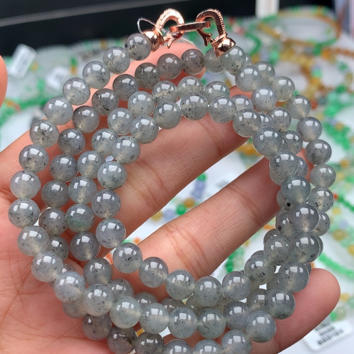 翡翠手镯未镶嵌卡