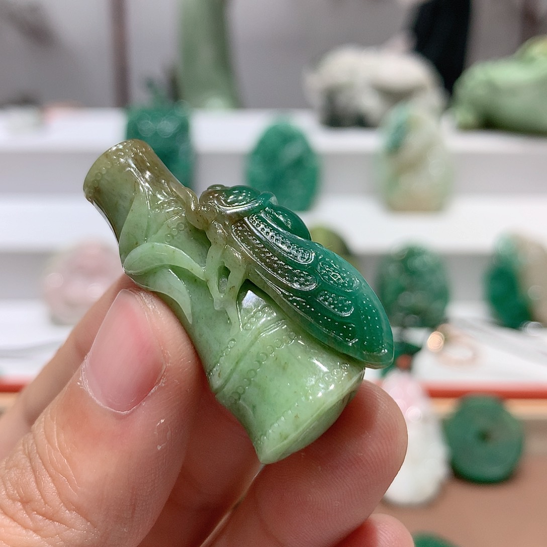 独山玉挂件未镶嵌