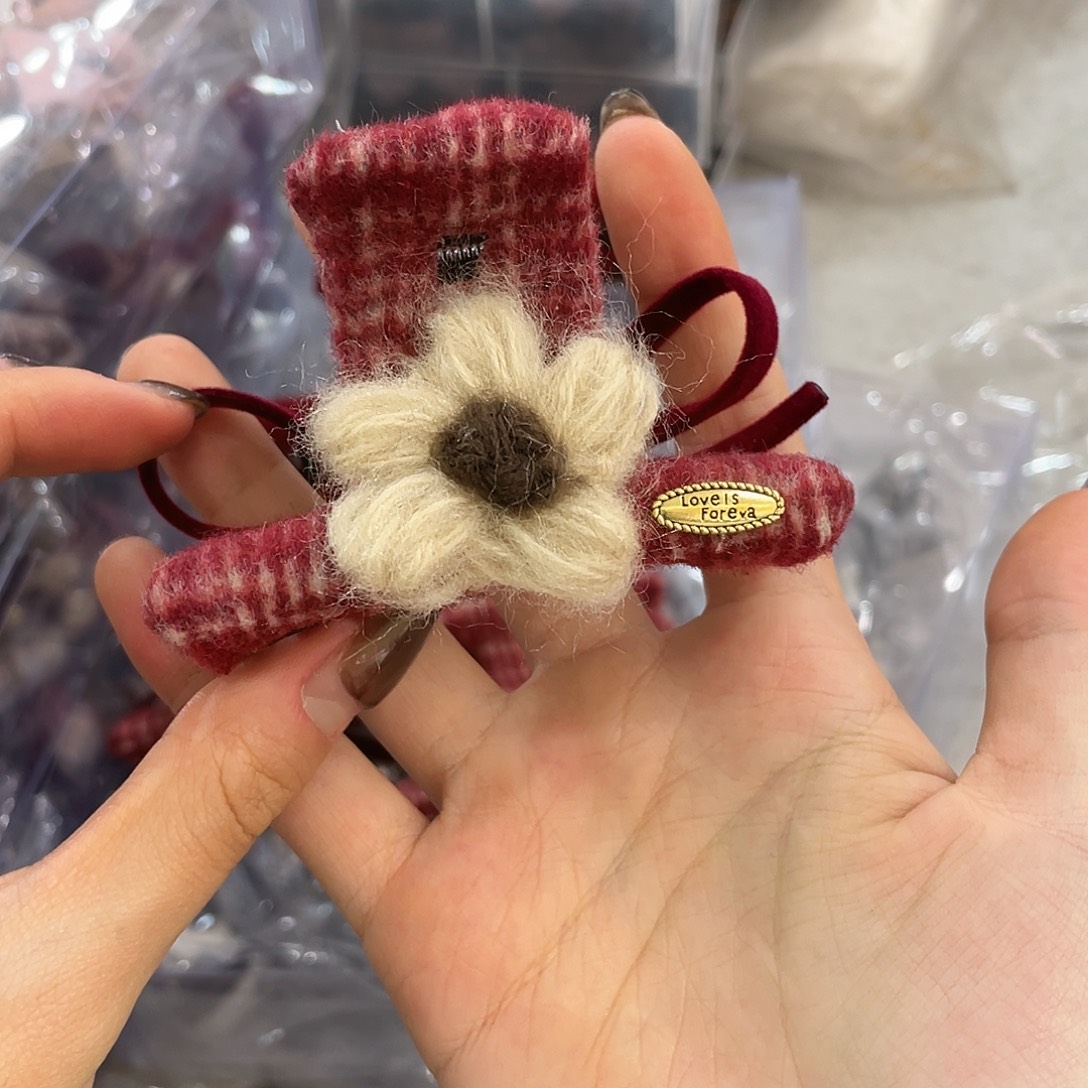 非金属红色花花9抓