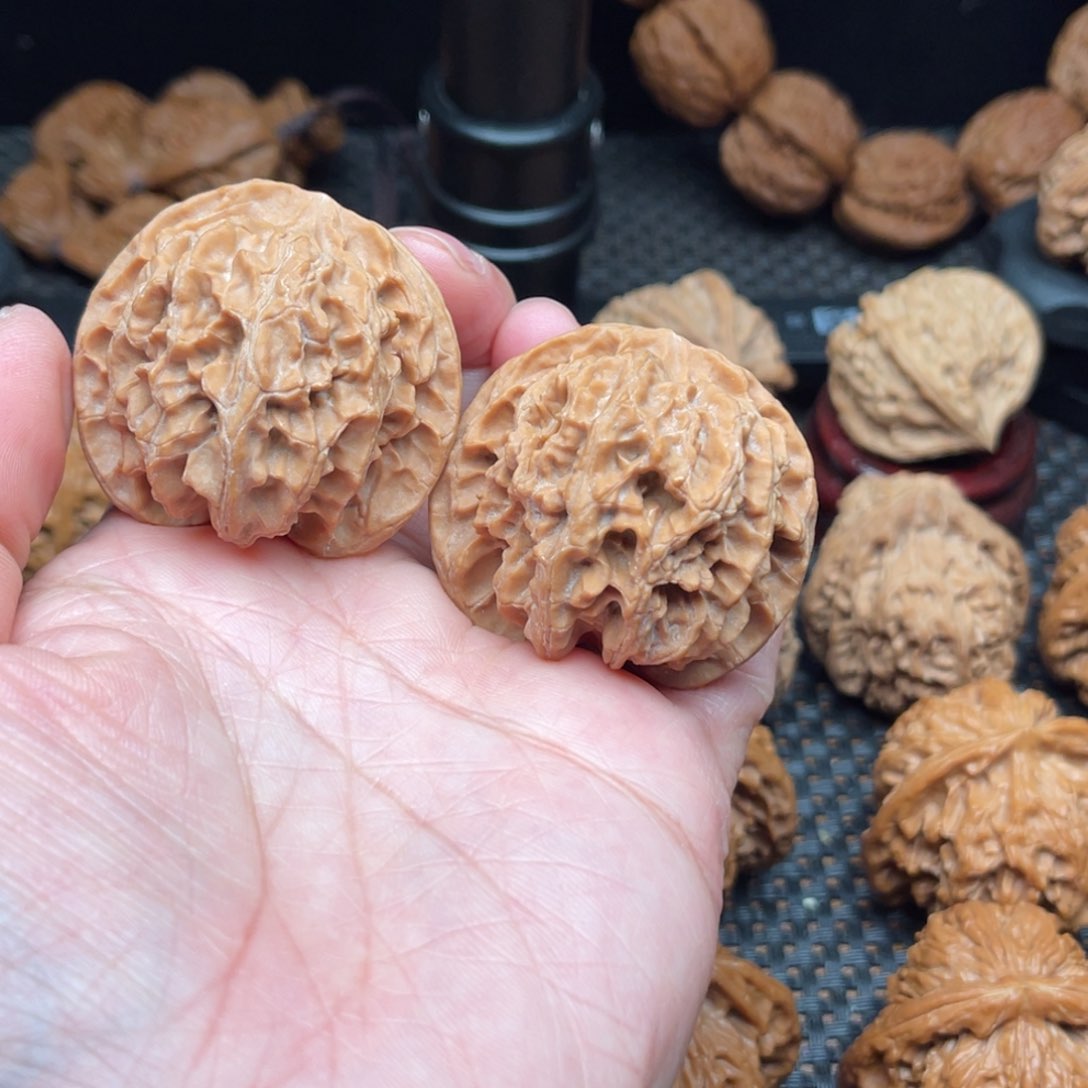 文玩核桃吊坠扳*44尺苹果园