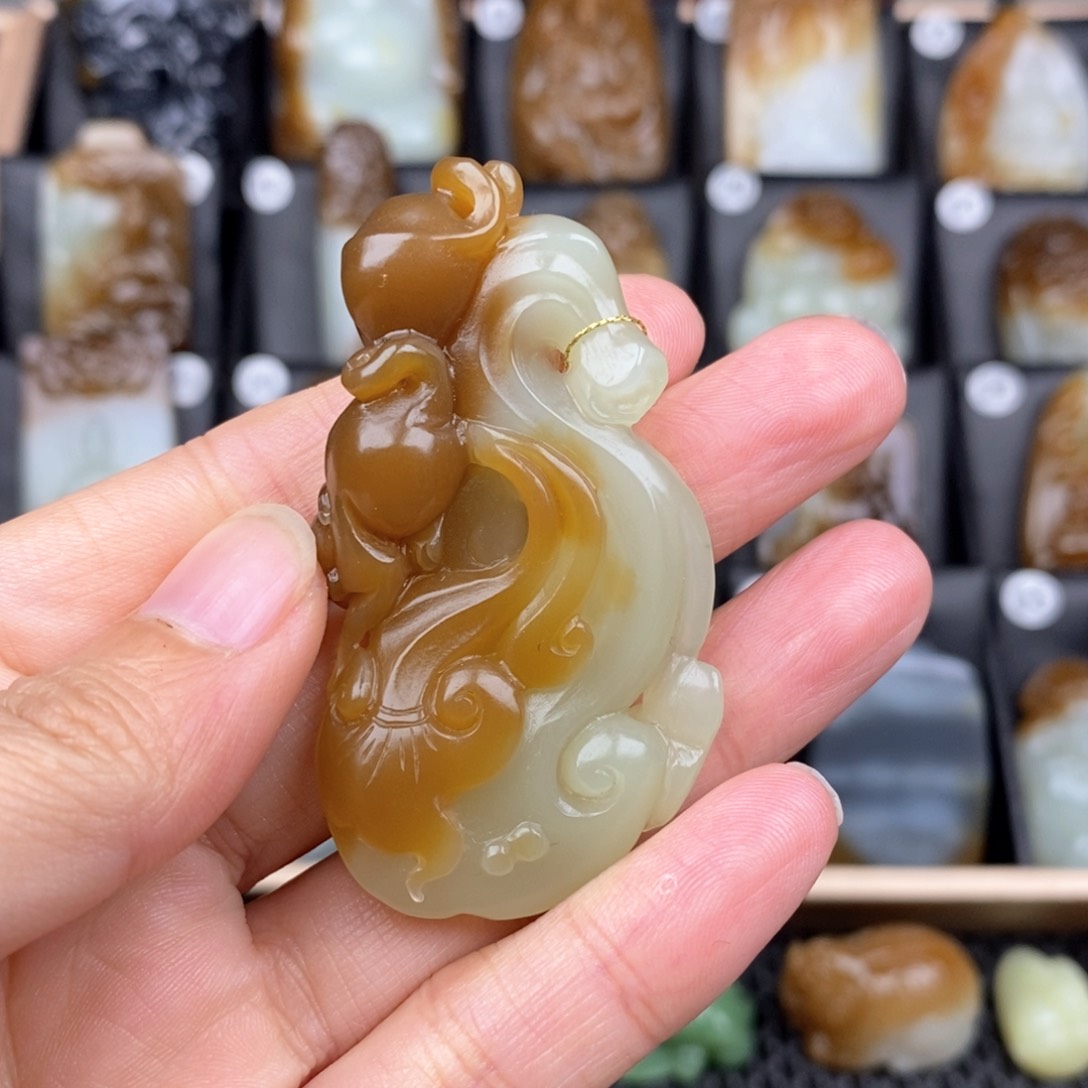 和田玉颈饰未镶嵌