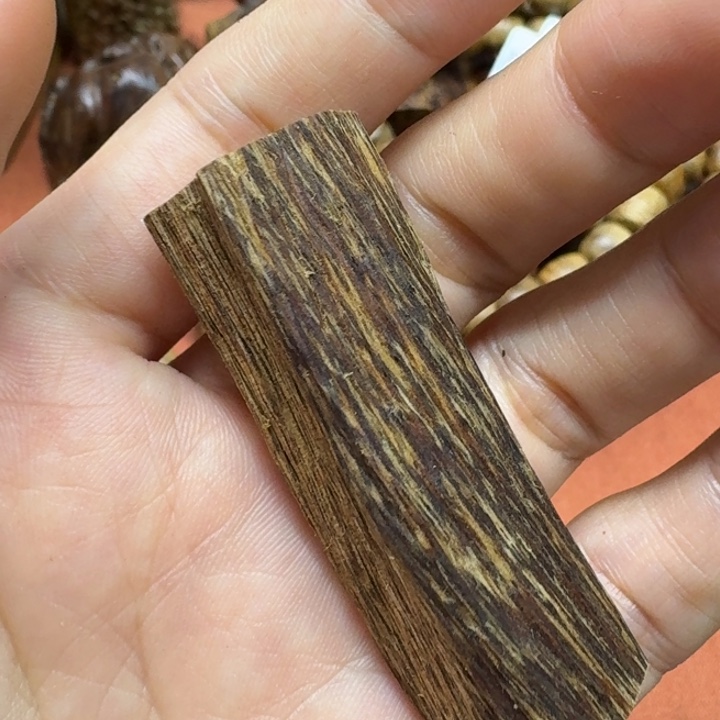 大叶紫檀（黑酸枝木类）