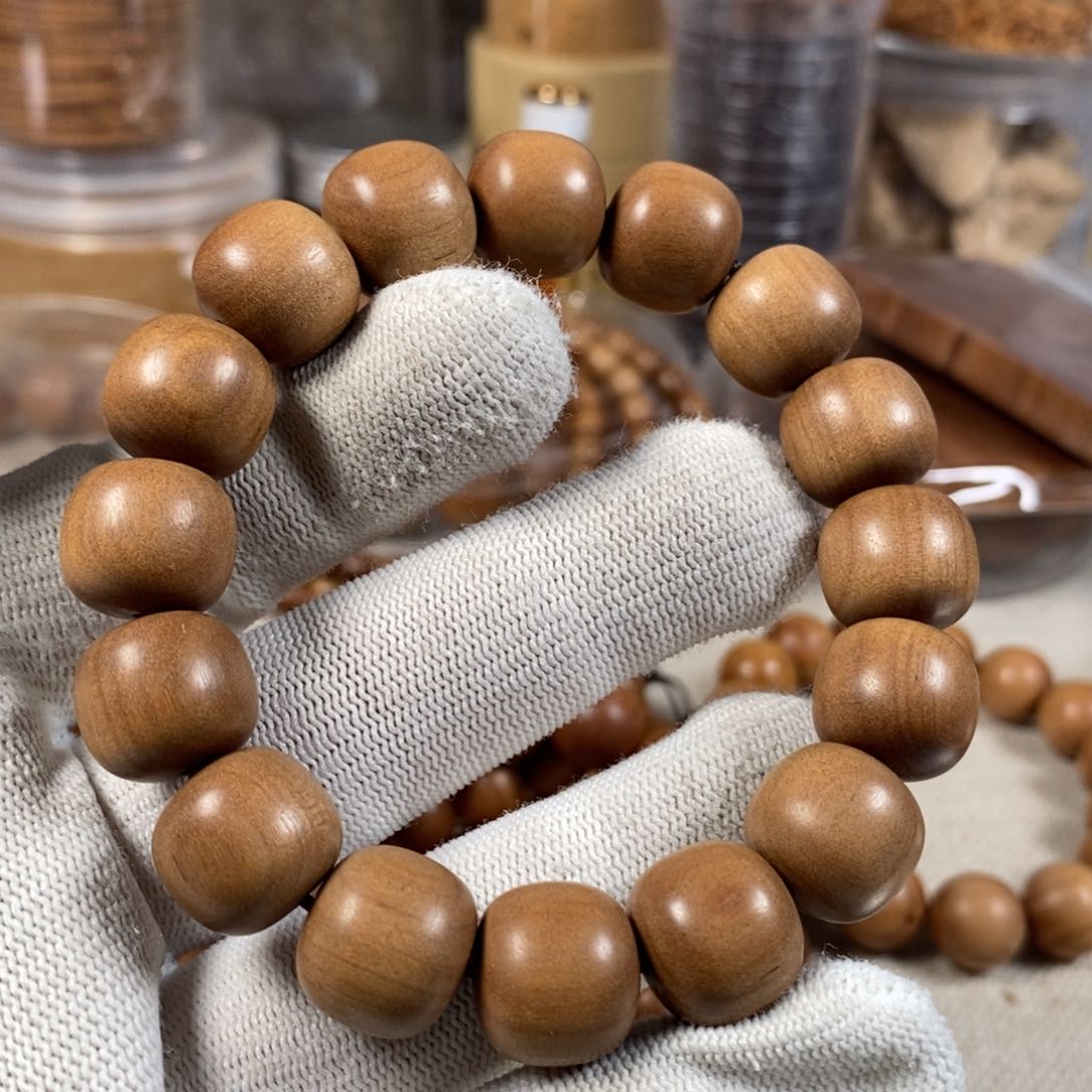 檀香木手串/手链13×14黑肉精挑串 迈索尔