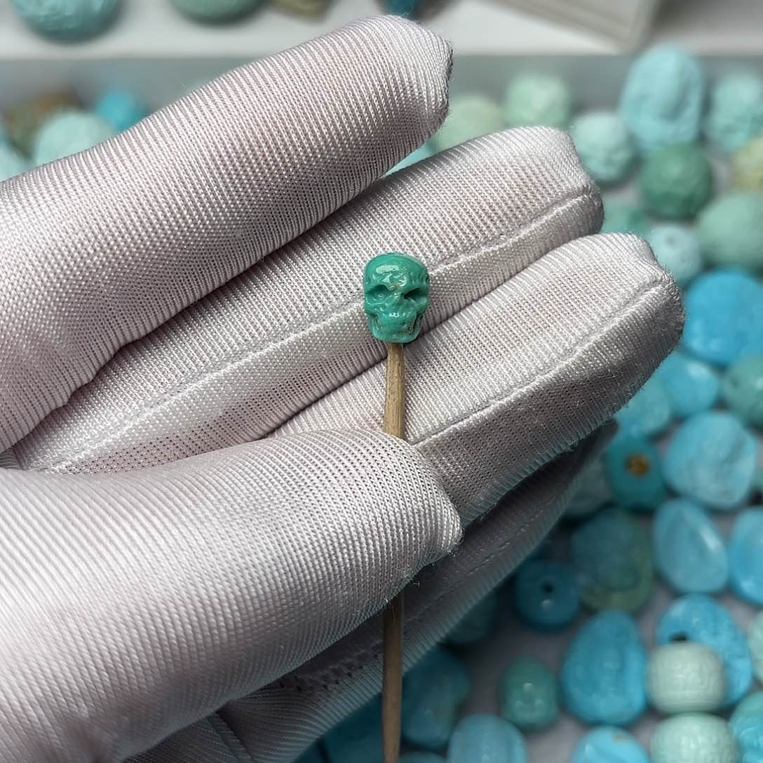 绿松石雕刻件未镶嵌