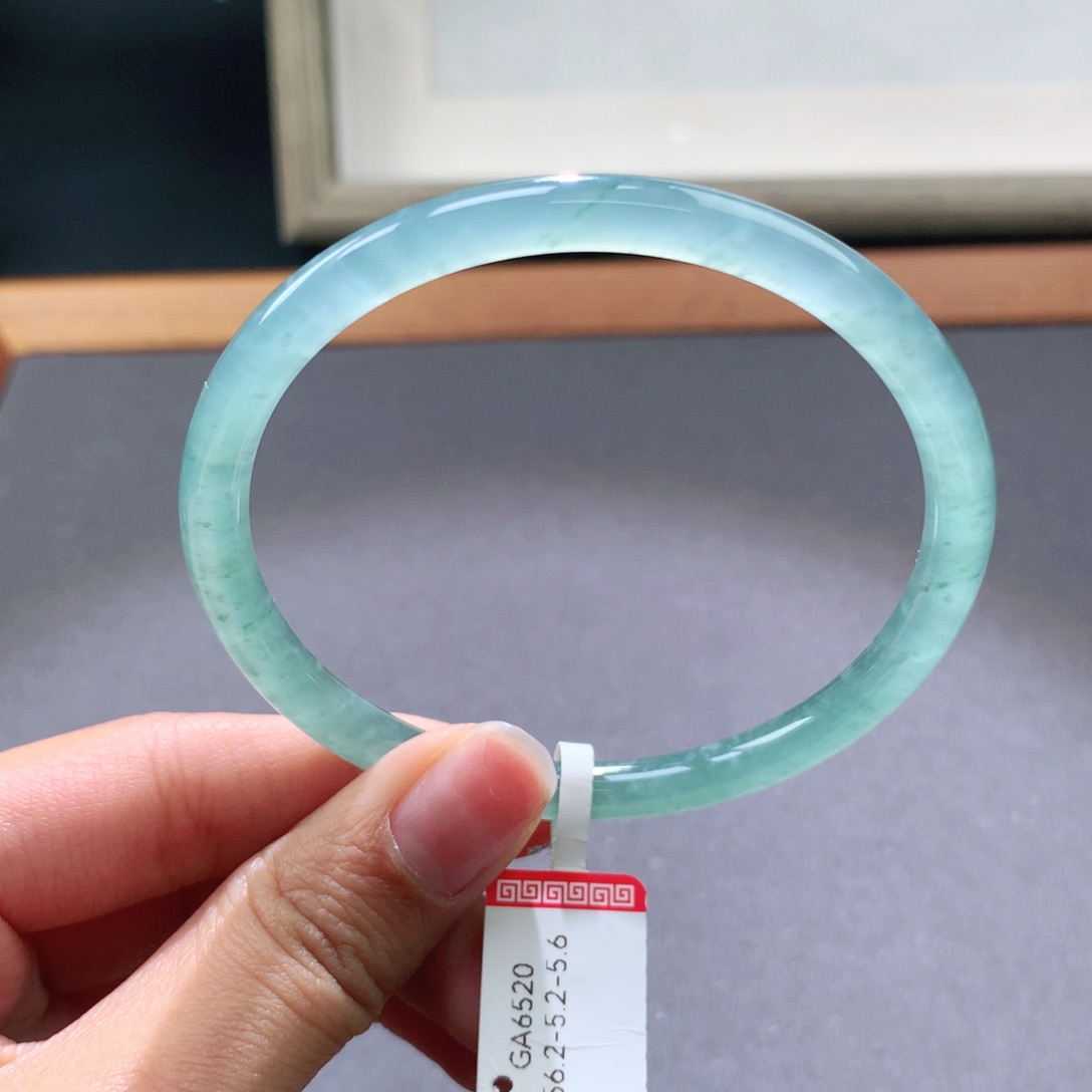 翡翠手镯未镶嵌天然翡翠手镯叮当镯