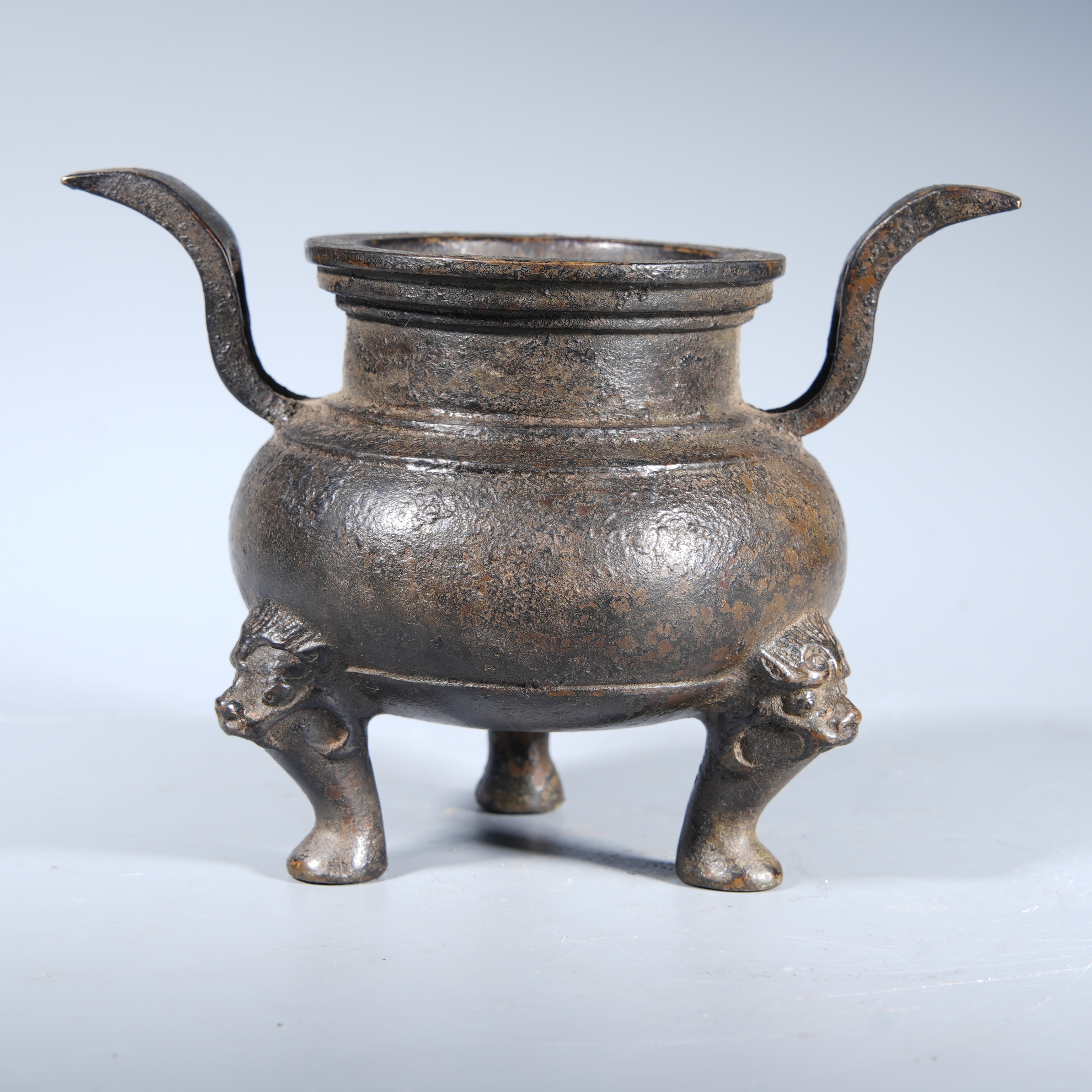 Tgz28  清代  三足双耳铜香炉