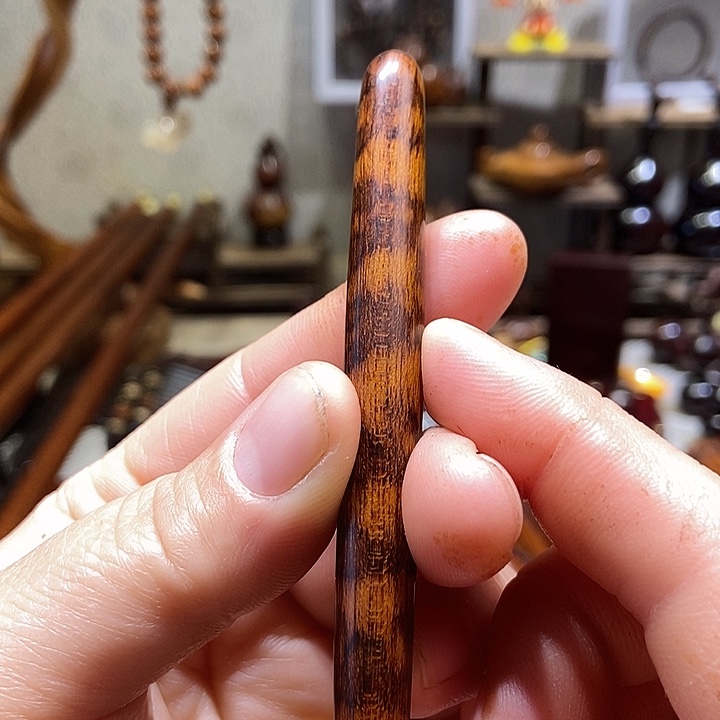 南美蛇纹木小棍一根