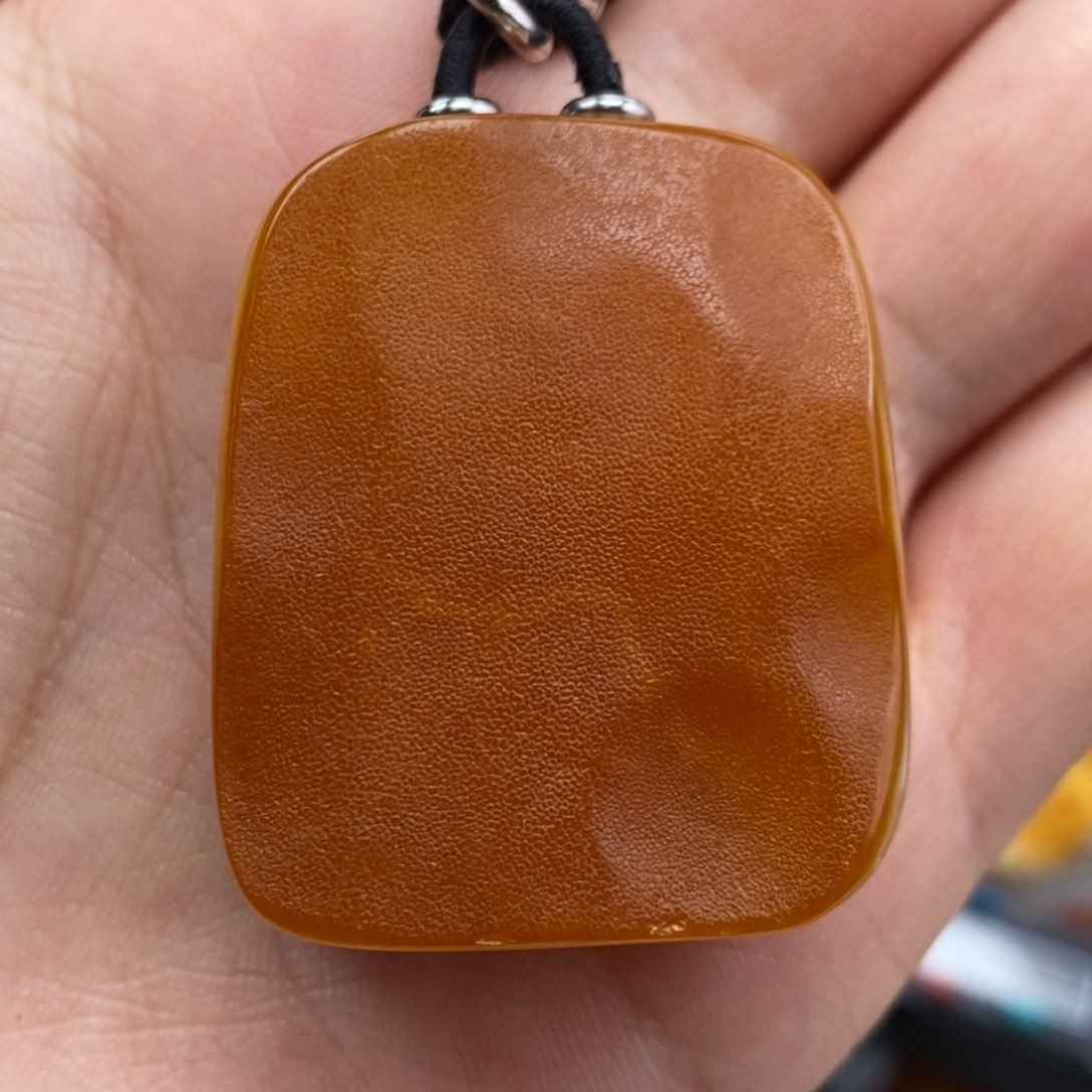 琥珀吊坠(赠链)未镶嵌