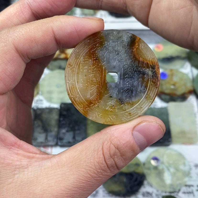 【闪购商品】岫玉颈饰未镶嵌岫玉山鬼花钱吊坠