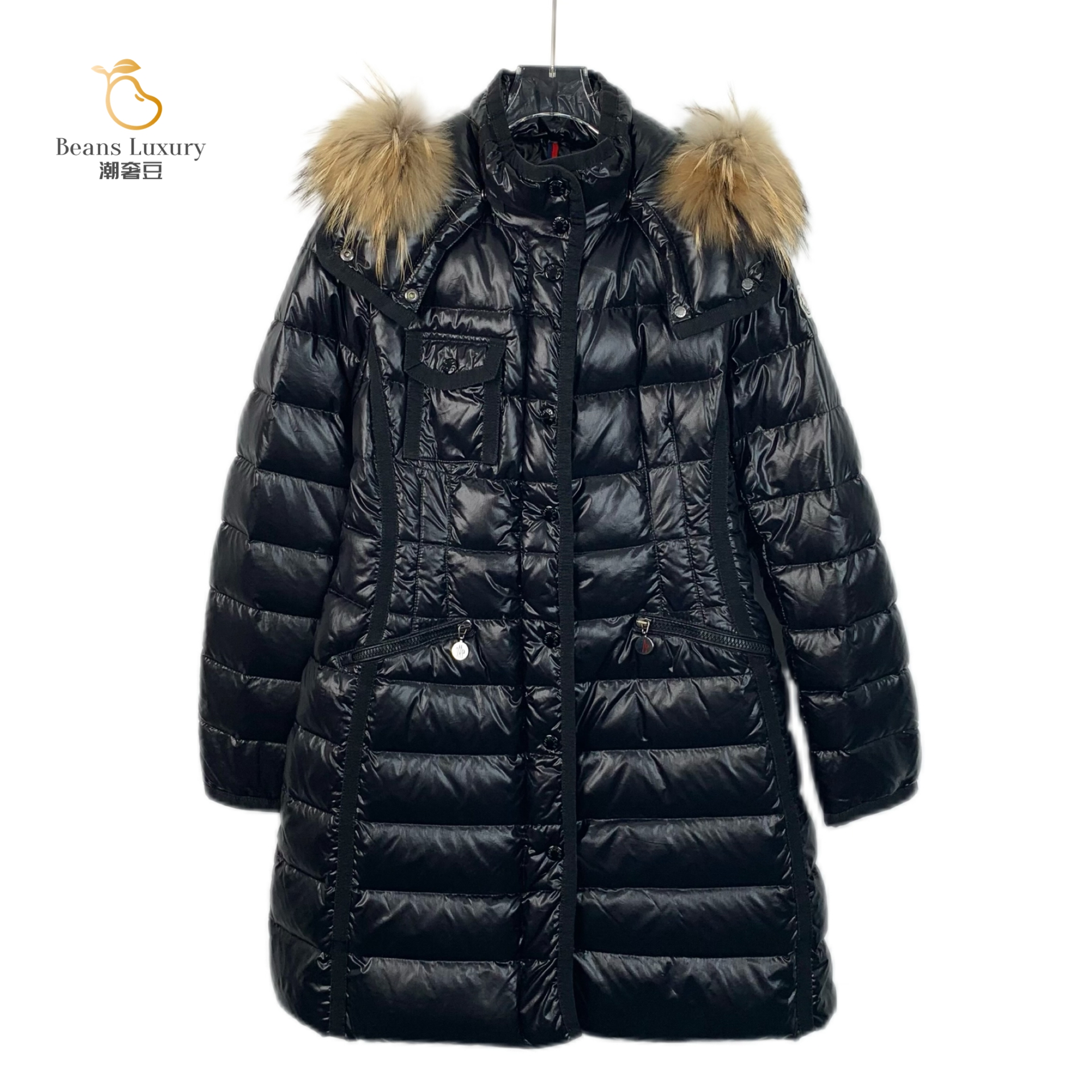 99新 MONCLER 潮奢豆 严选/黑色徽标贴饰翻领羽绒服外套/H13206