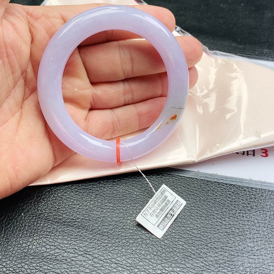 翡翠手镯未镶嵌天然翡翠手镯