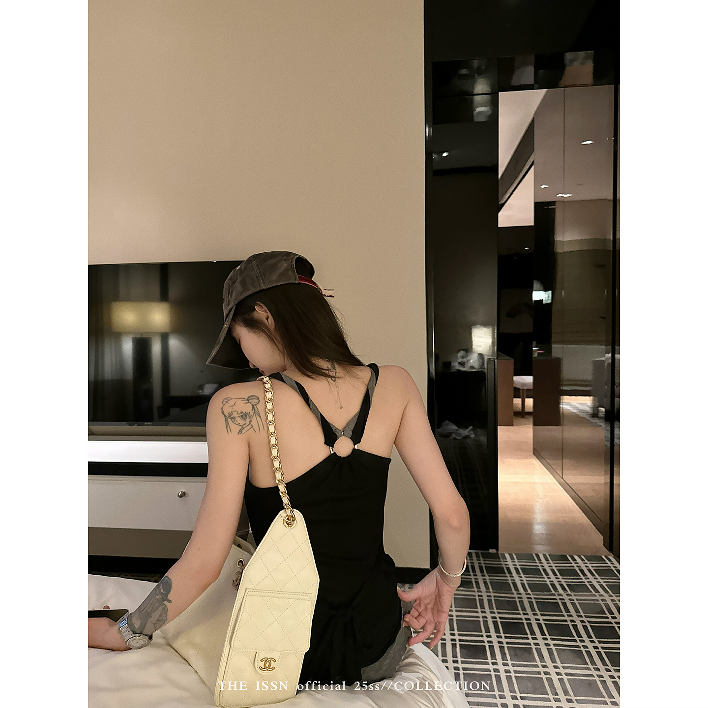 THEISSN宁司 撞色拼接假两件吊带背心女夏季露背修身上衣 0877