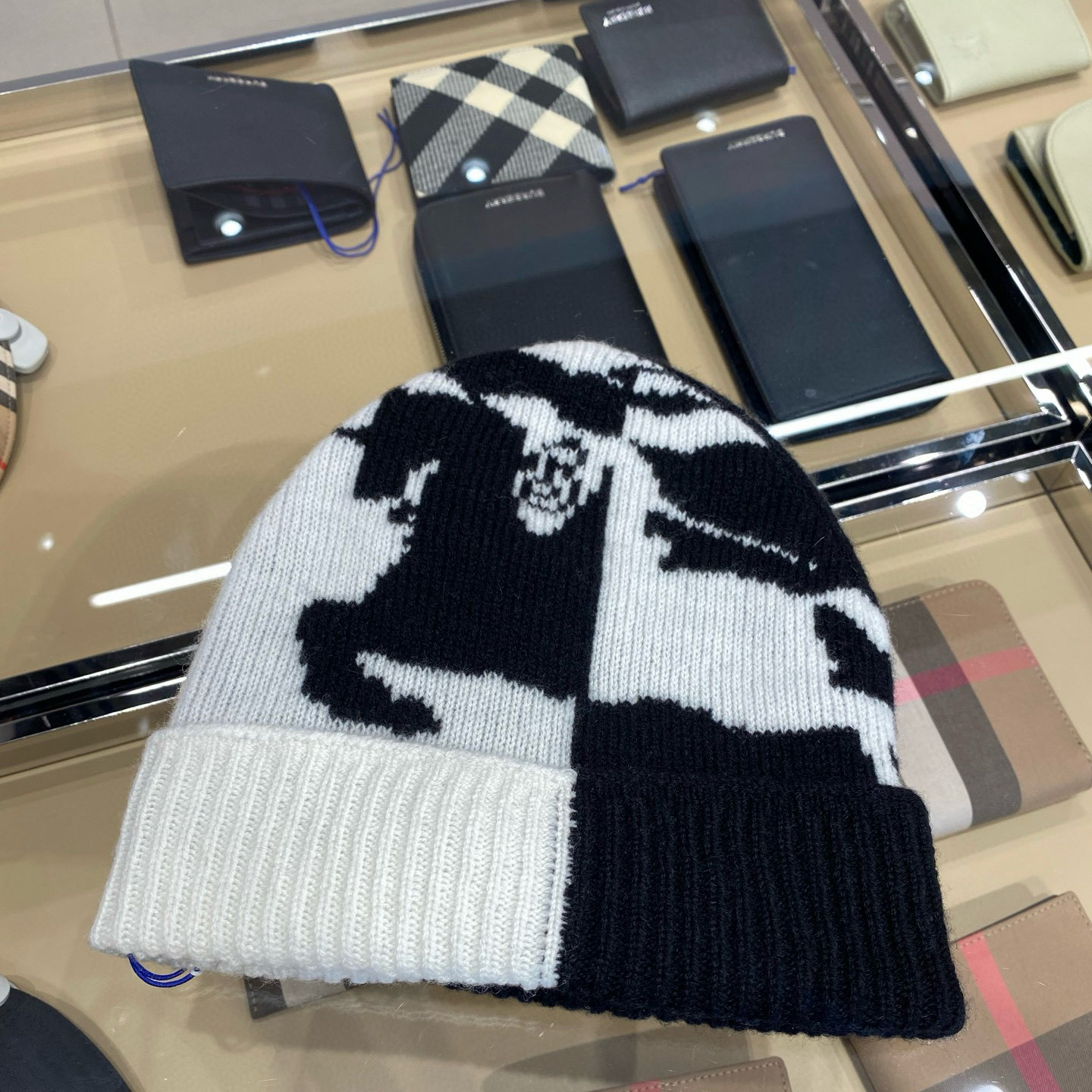 未使用 BURBERRY/博柏利 羊绒帽 均码 男女同款