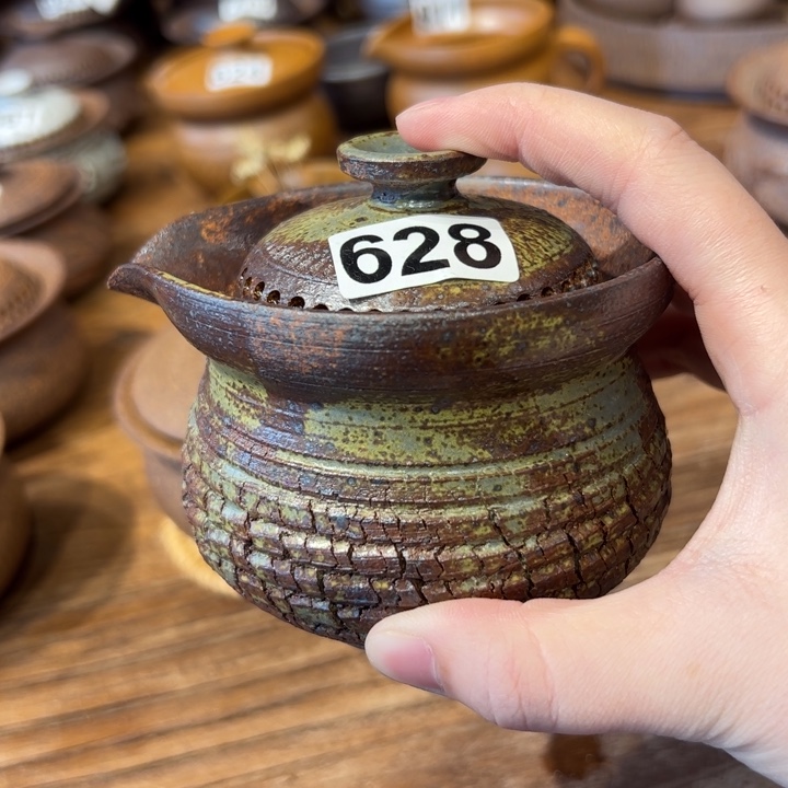 壶阿***妹手抓壶盖碗盖碗