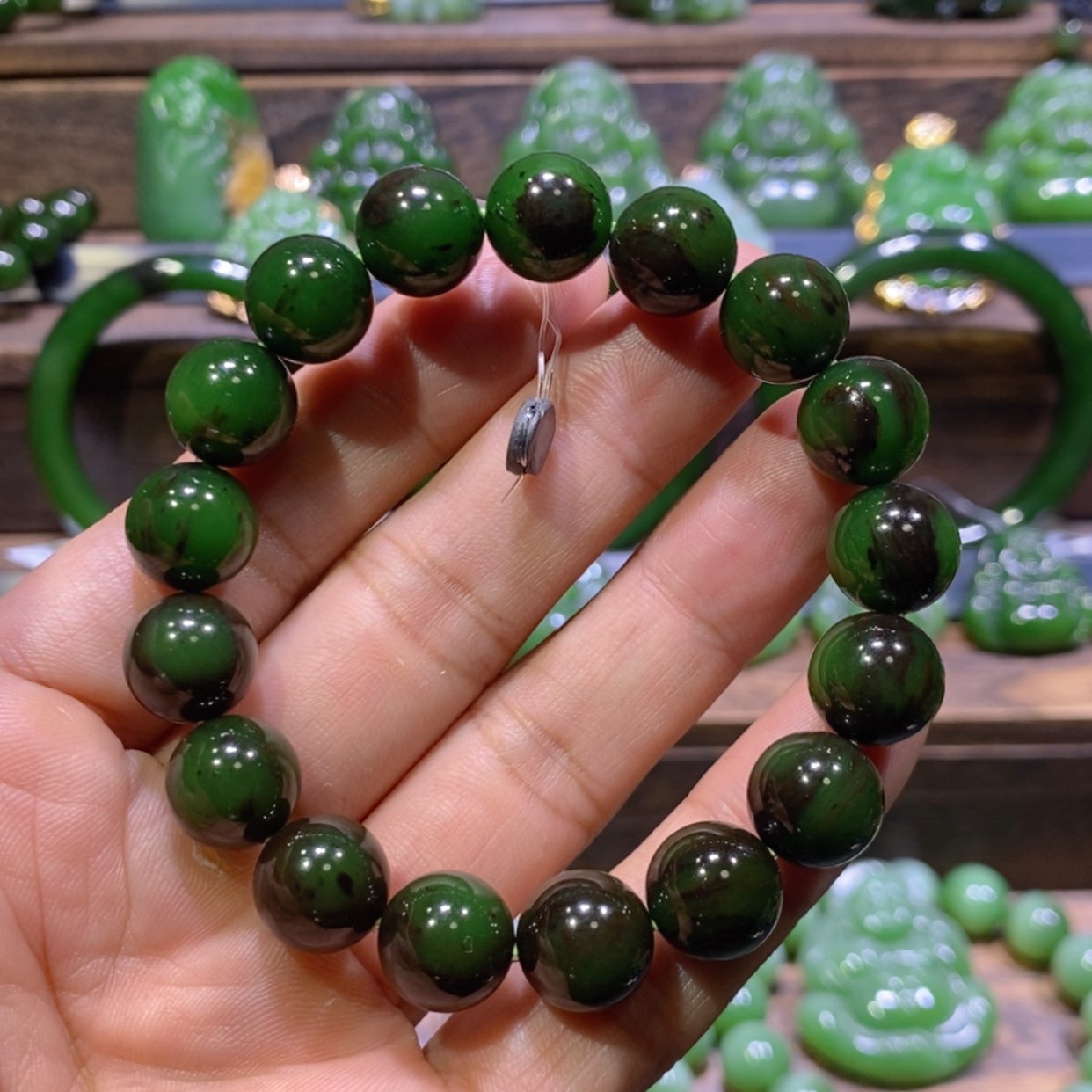 【闪购商品】和田玉未镶嵌吊坠(不含链)俄七红皮菠菜绿手串11.5