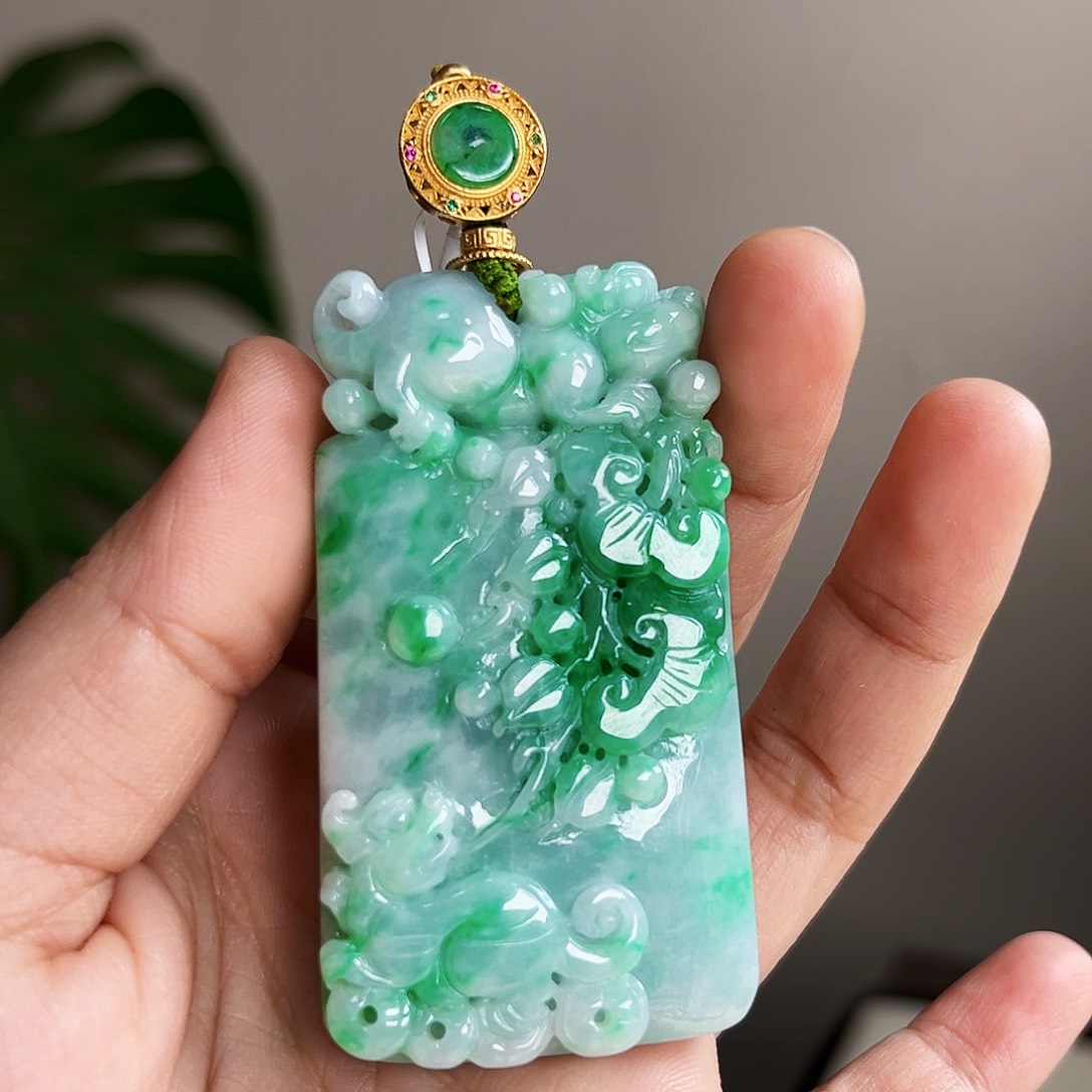 【闪购商品】翡翠吊坠(赠链)未镶嵌 貔貅