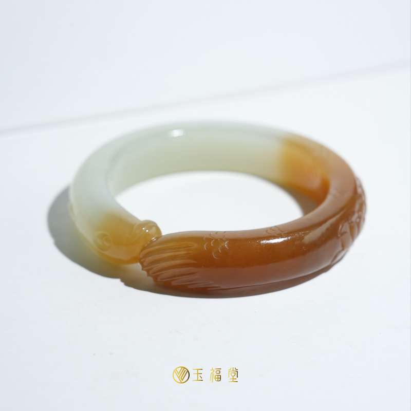 玉福堂 | 新疆和田玉且末糖白玉 | 金龙鱼手镯56mm | 红糖白肉