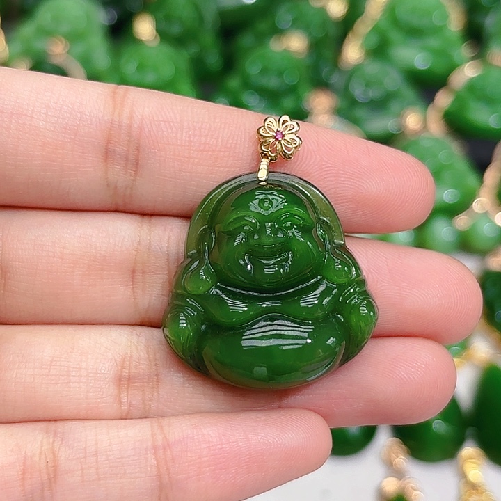 和田玉（碧玉）颈饰18K金镶嵌