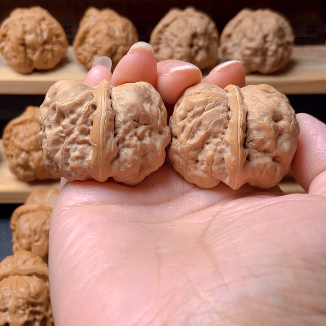 文玩核桃吊坠布**.蛤蟆头