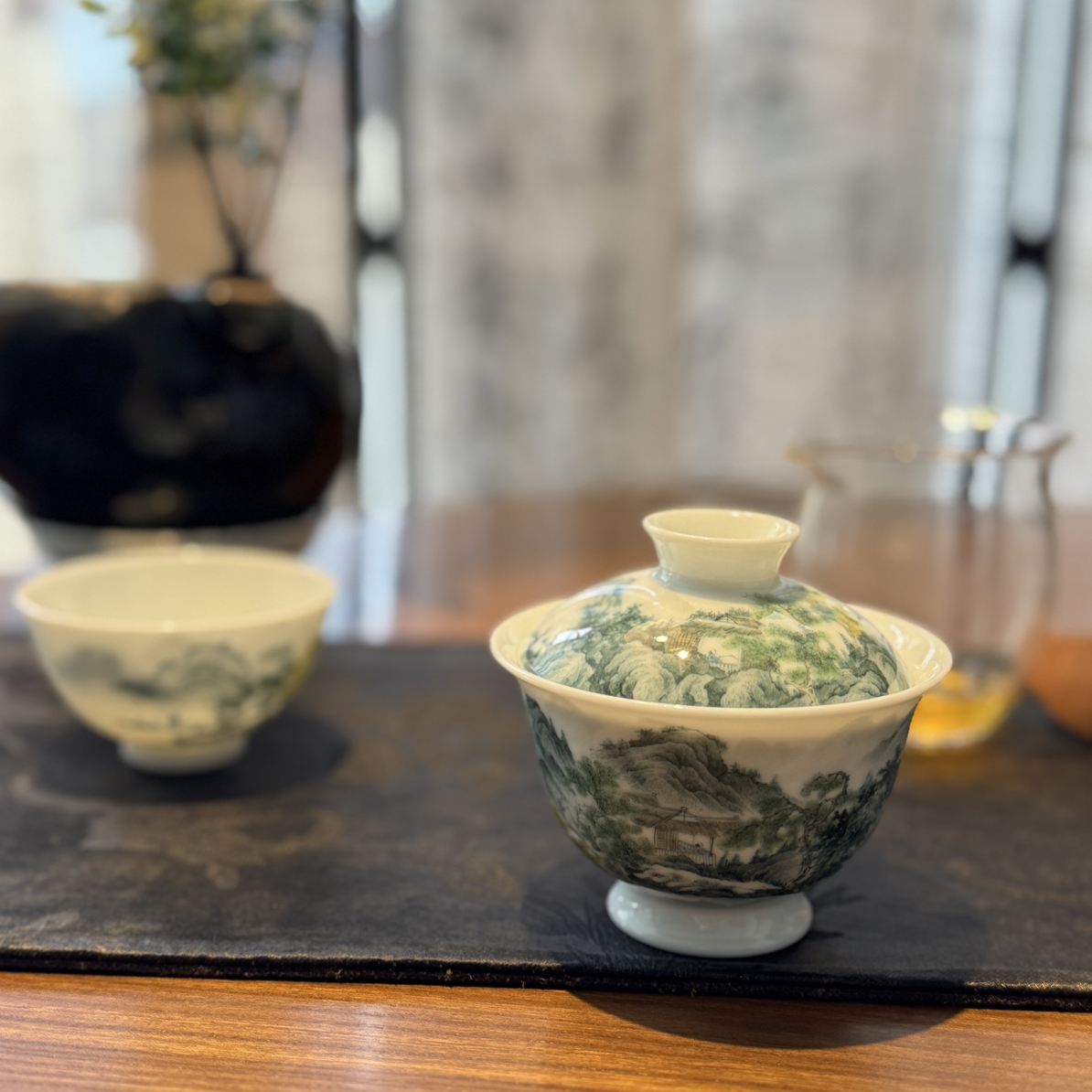  寒石寻友釉下五彩山水套组，盖碗1200容量120cc，杯子600容量100cc
