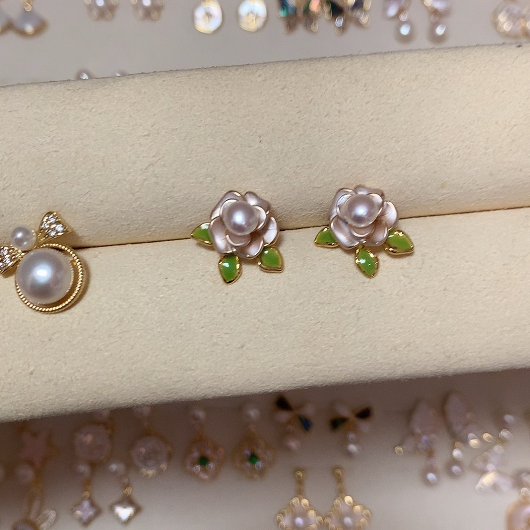 淡水珍珠耳饰合金