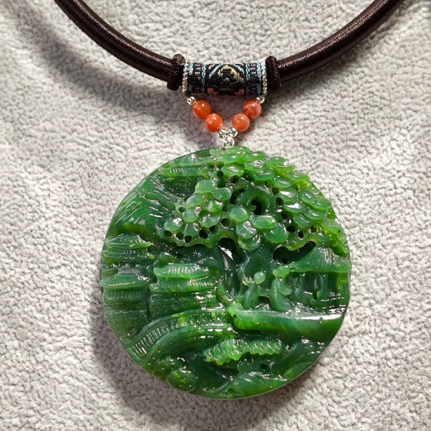 和田玉碧玉精品山水吊坠项链