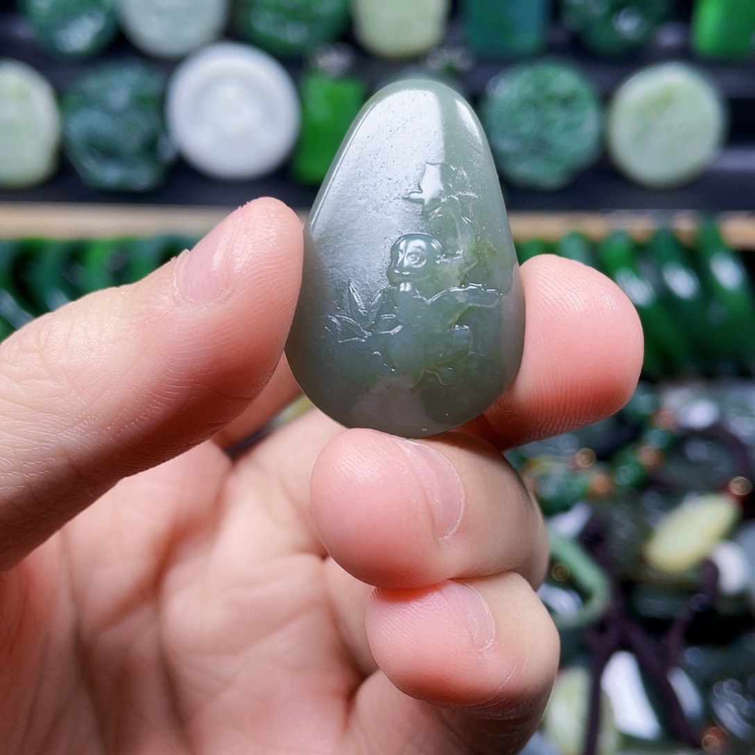 和田玉未镶嵌珠宝半成品