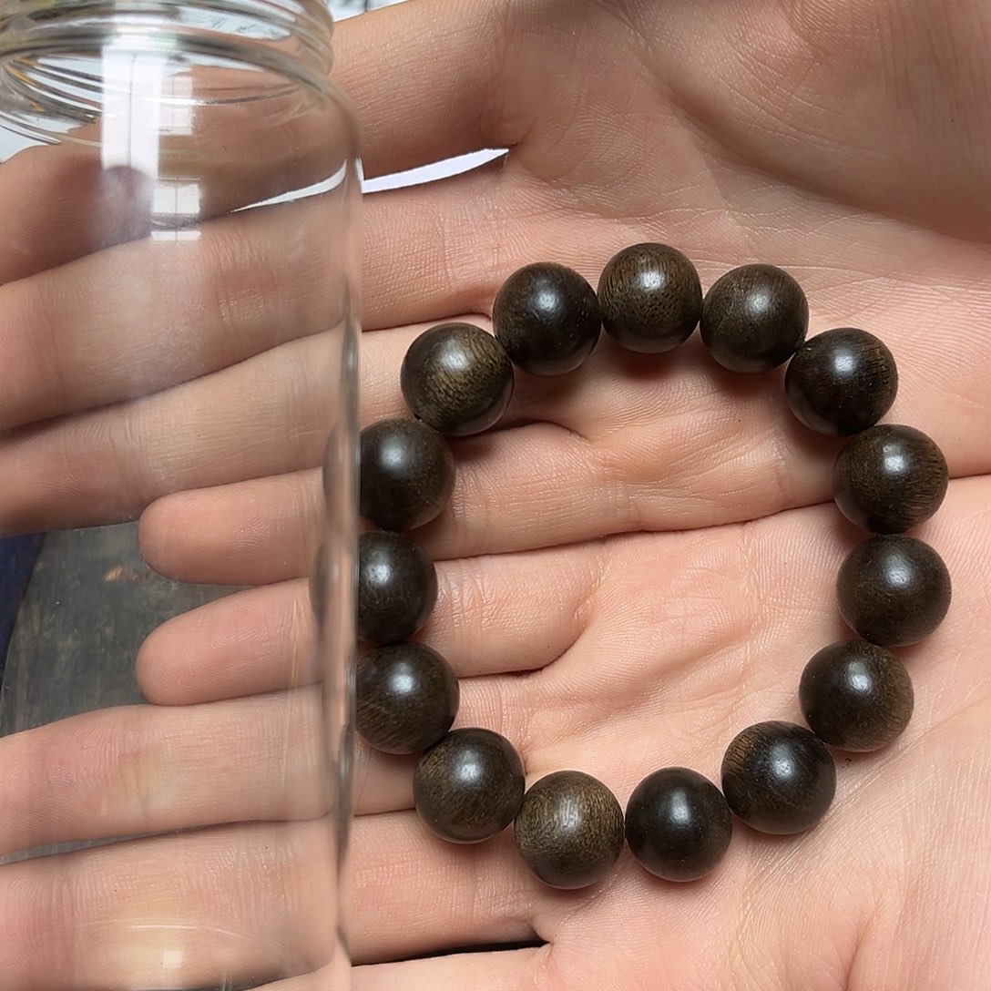 大叶紫檀（黑酸枝木类）