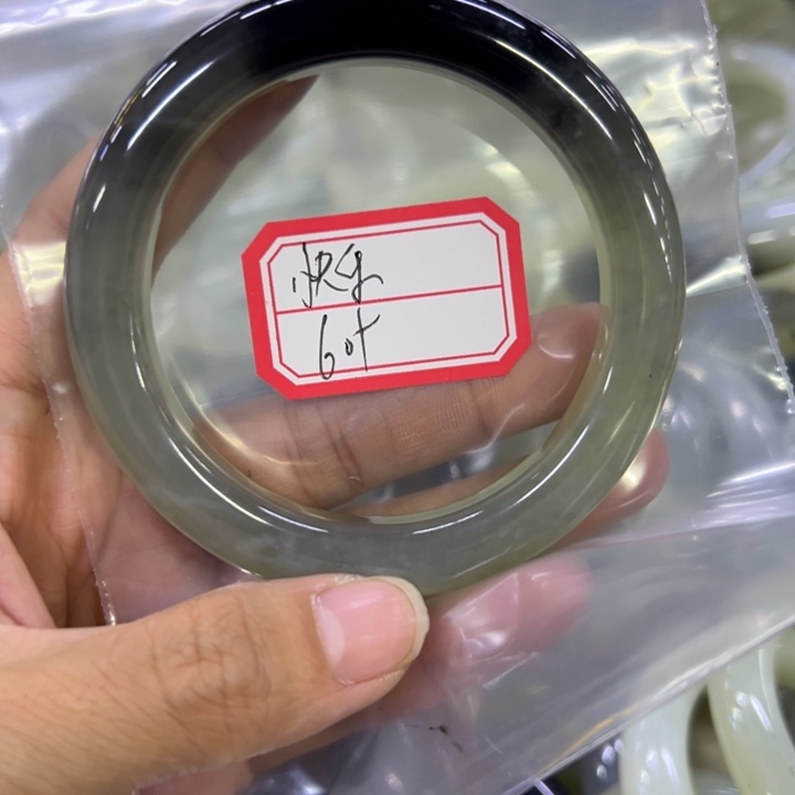 快***限蛇纹石玉未镶嵌手镯