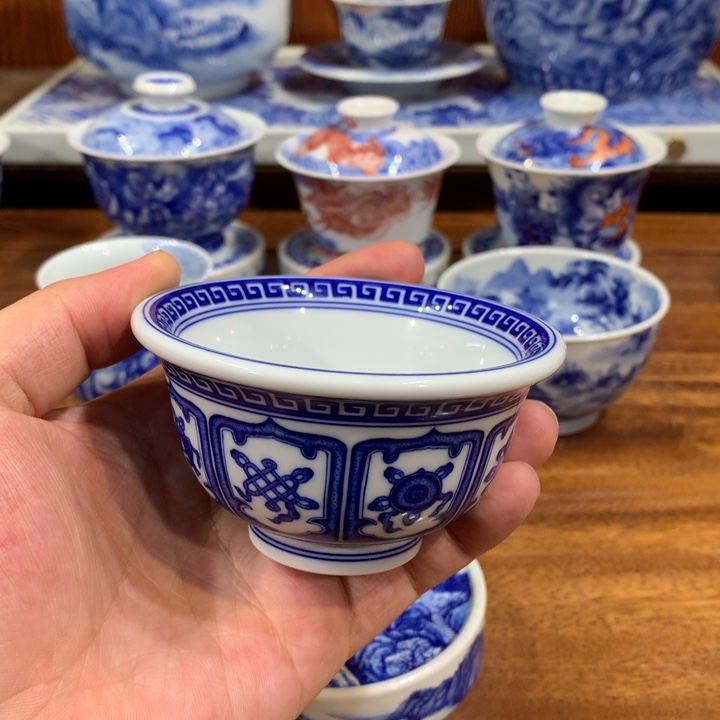 晓月柴窑 八宝压手杯