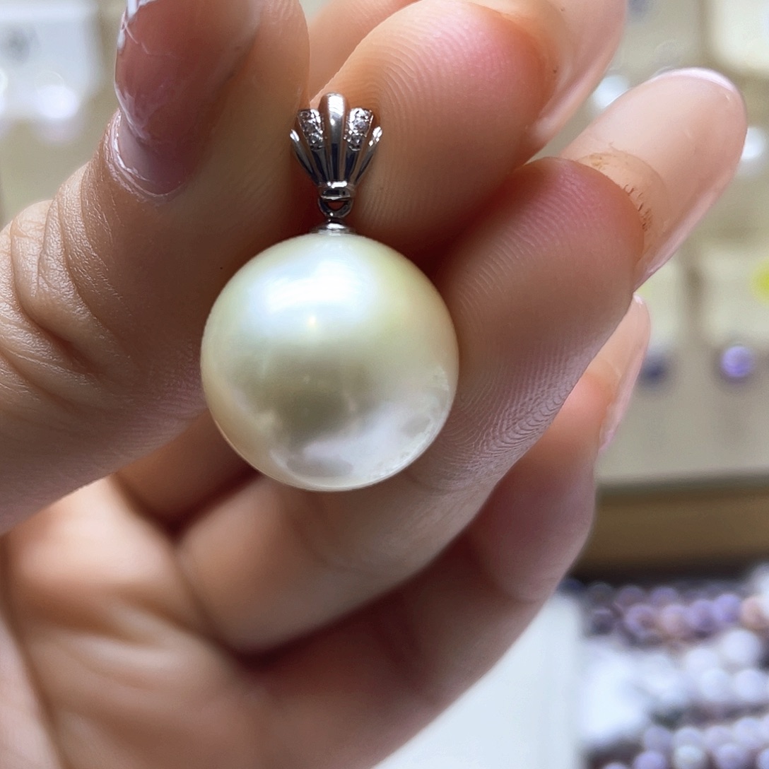 海水珍珠颈饰18K金镶嵌