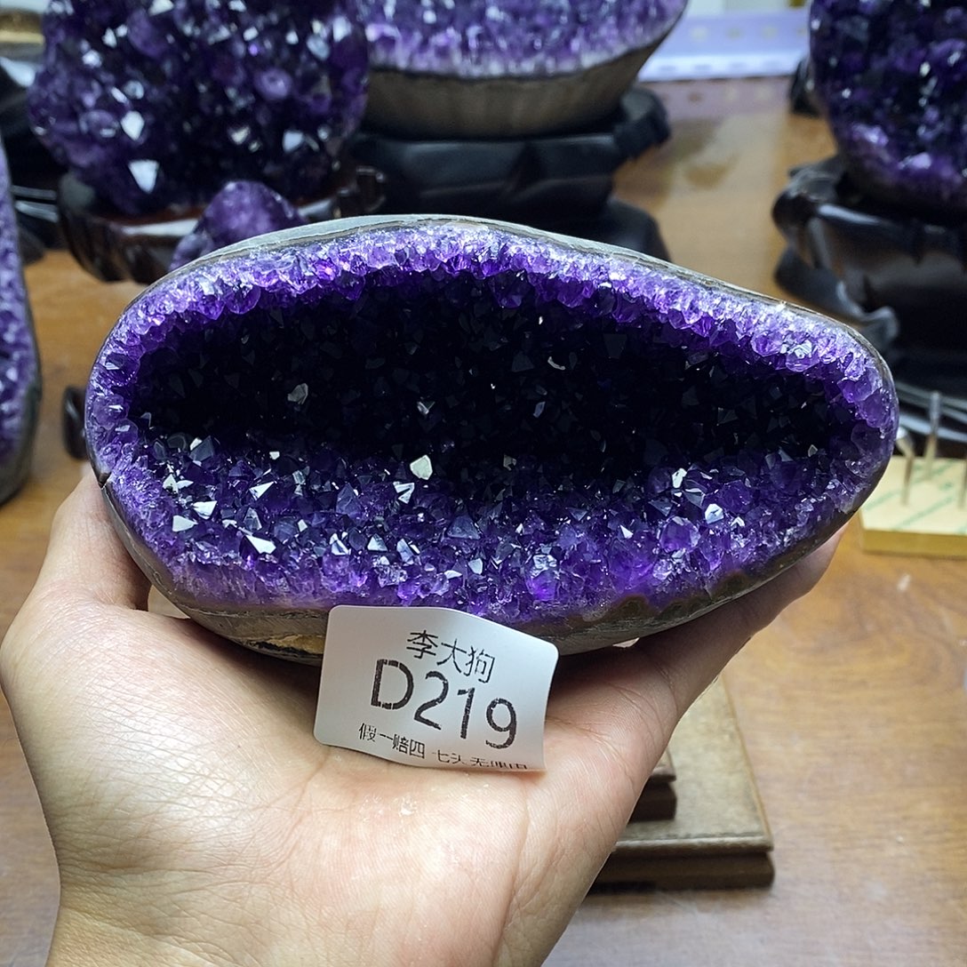 一***子大型摆件（非配饰）未镶嵌紫晶