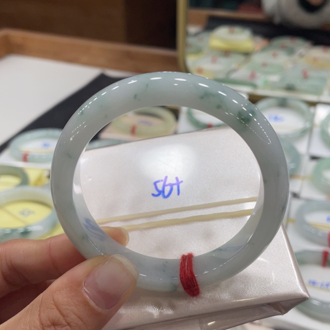 翡翠手镯未镶嵌56.5正