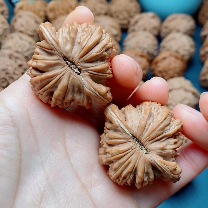 文玩核桃把件四座楼43全品