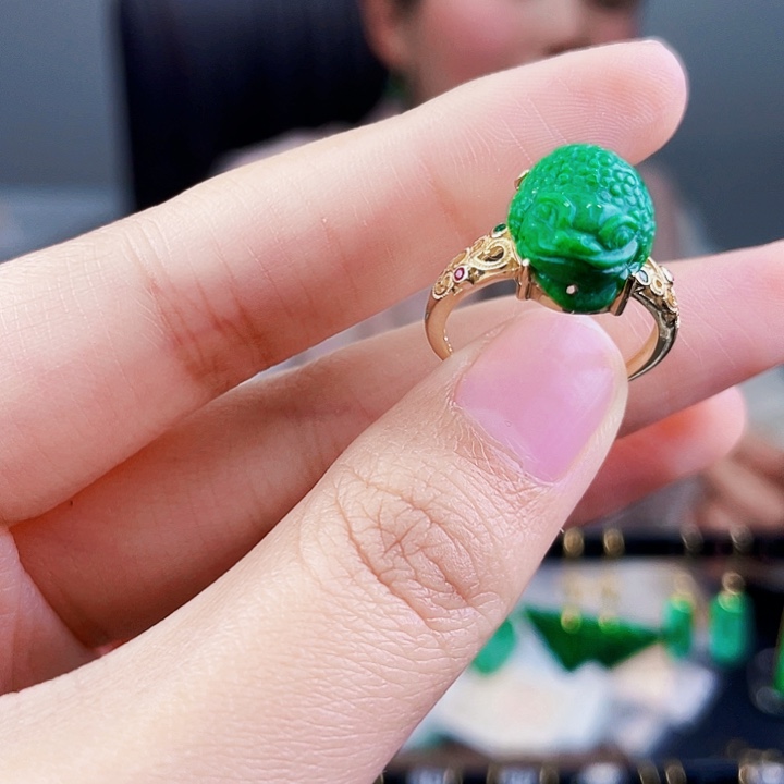 翡翠戒指银S925镶嵌饰品