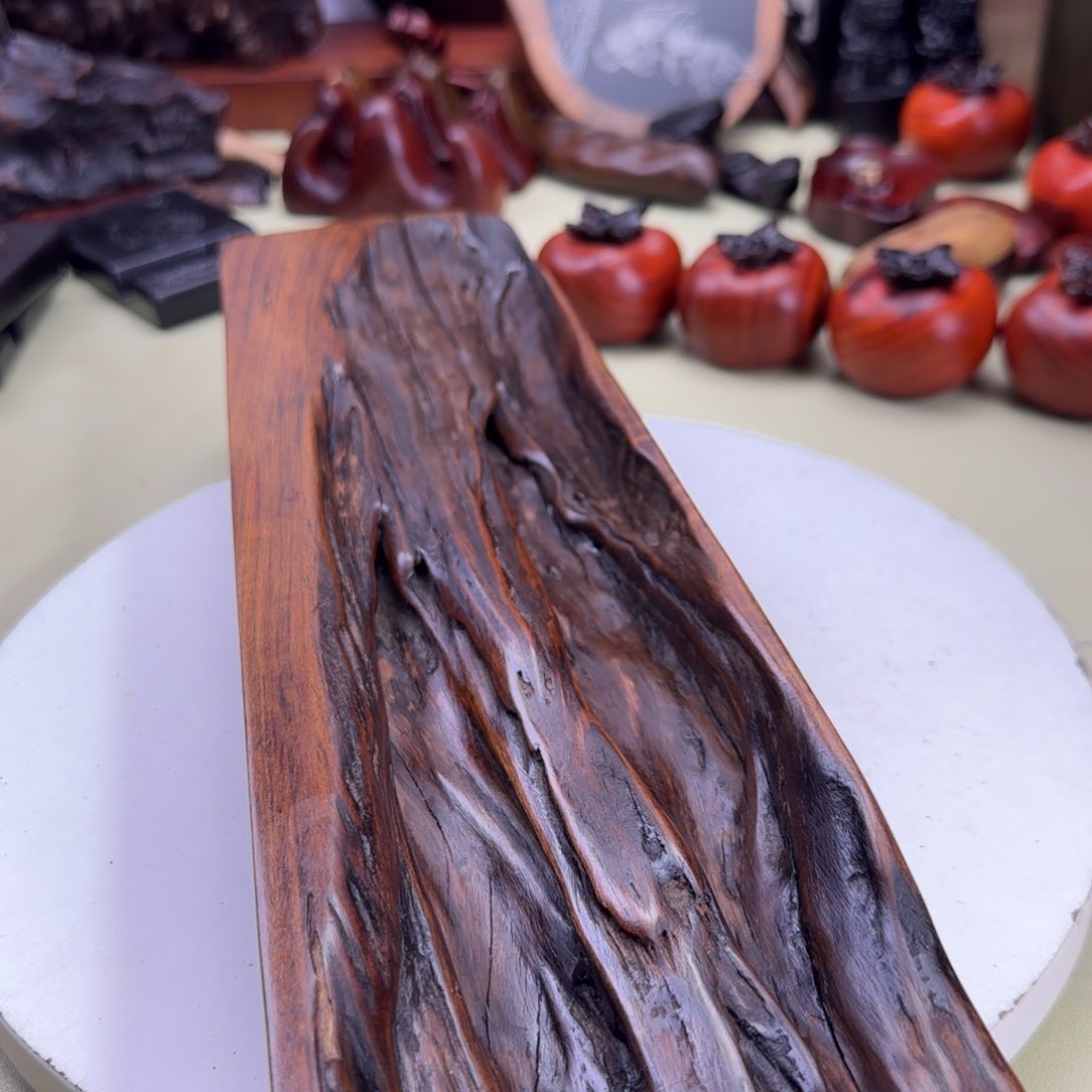 大果紫檀（缅甸花梨）?*